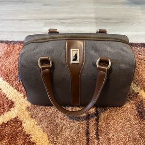 London Fog Cabin Bag